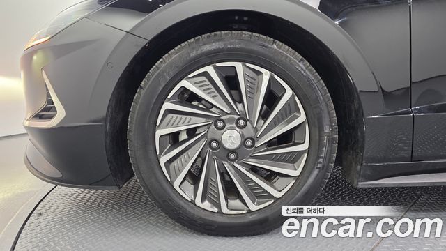 Hyundai Sonata Hybrid (DN8) Premium Plus 2022 — фото 5