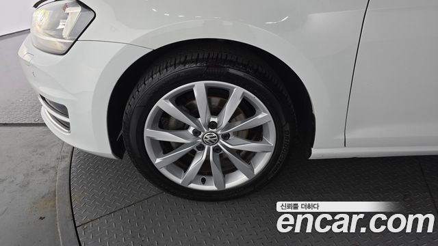 Volkswagen Golf (VII) 2.0 TDI 2015 — фото 5