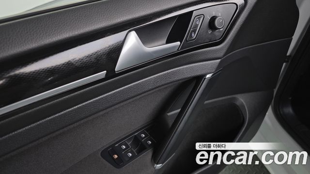 Volkswagen Golf (VII) 2.0 TDI 2015 — фото 14