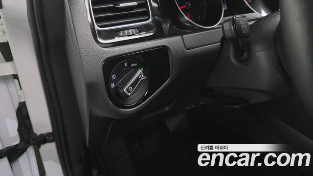 Volkswagen Golf (VII) 2.0 TDI 2015 — фото 17