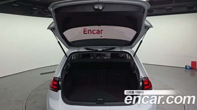 Volkswagen Golf (VII) 2.0 TDI 2015 — фото 20