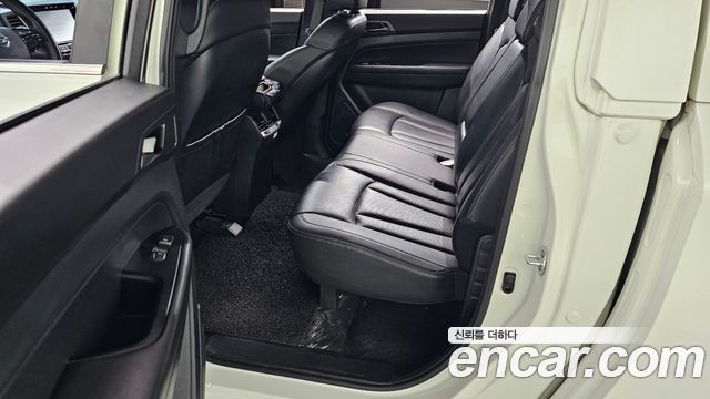 KG Mobility (SsangYong) Rexton Sports Khan Diesel 2.2 4WD Prestige 2023 — фото 11