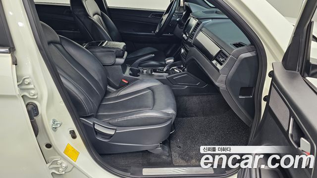 KG Mobility (SsangYong) Rexton Sports Khan Diesel 2.2 4WD Prestige 2023 — фото 12