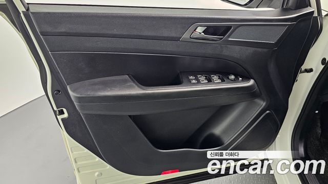 KG Mobility (SsangYong) Rexton Sports Khan Diesel 2.2 4WD Prestige 2023 — фото 24
