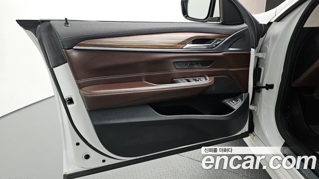 BMW 6 Series GT (G32) 620d Luxury 2022 — фото 24