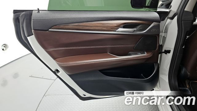 BMW 6 Series GT (G32) 620d Luxury 2022 — фото 25