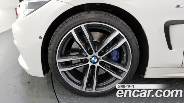 BMW 4 Series (F32) 430i M Sport Convertible 2018 — фото 5