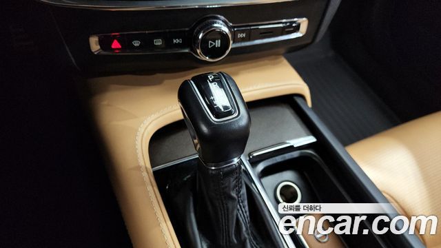 Volvo V90 Cross Country T5 Pro AWD 2019 — фото 9