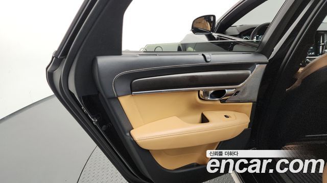 Volvo V90 Cross Country T5 Pro AWD 2019 — фото 25