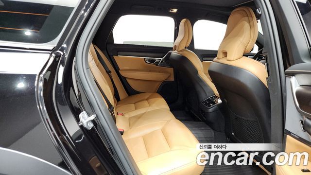 Volvo V90 Cross Country T5 Pro AWD 2019 — фото 26