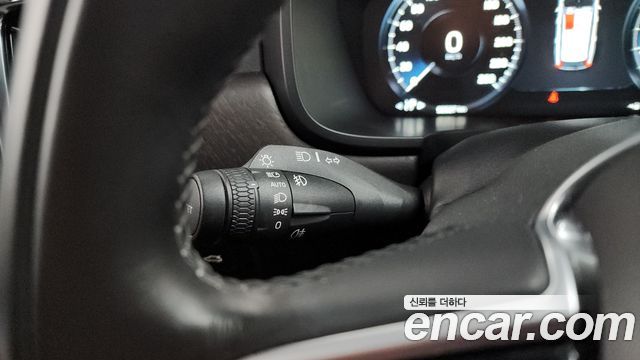 Volvo V90 Cross Country T5 Pro AWD 2019 — фото 27