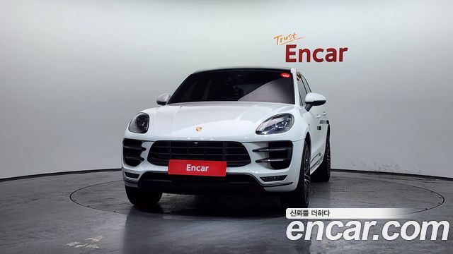 Porsche Macan 3.6 Turbo 95B 2017 — фото 3