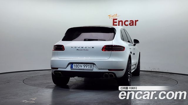 Porsche Macan 3.6 Turbo 95B 2017 — фото 4