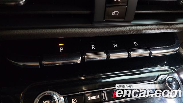 Lincoln Corsair 2.0 Reserve AWD 2020 — фото 9