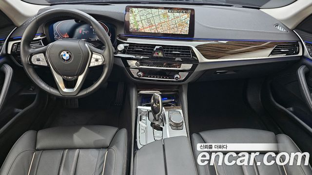 BMW 5 Series (G30) 520i Luxury 2023 — фото 7
