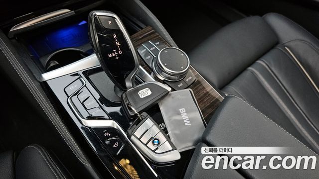 BMW 5 Series (G30) 520i Luxury 2023 — фото 9