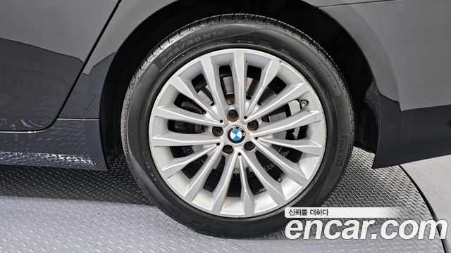 BMW 5 Series (G30) 520i Luxury 2023 — фото 21