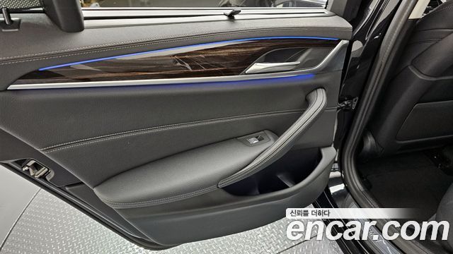 BMW 5 Series (G30) 520i Luxury 2023 — фото 25