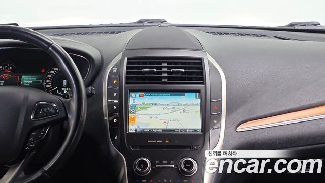 Lincoln MKC 2.0 AWD 2015 — фото 14