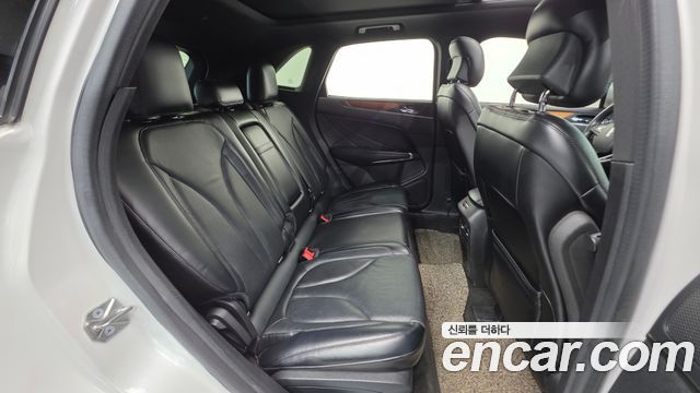 Lincoln MKC 2.0 AWD 2015 — фото 19