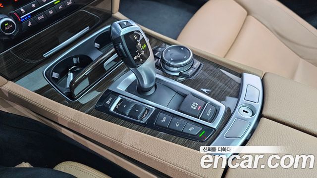 BMW 7 Series (F01) 740d xDrive 2014 — фото 9