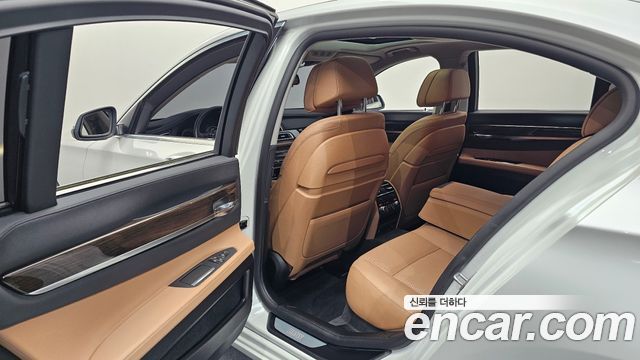 BMW 7 Series (F01) 740d xDrive 2014 — фото 11