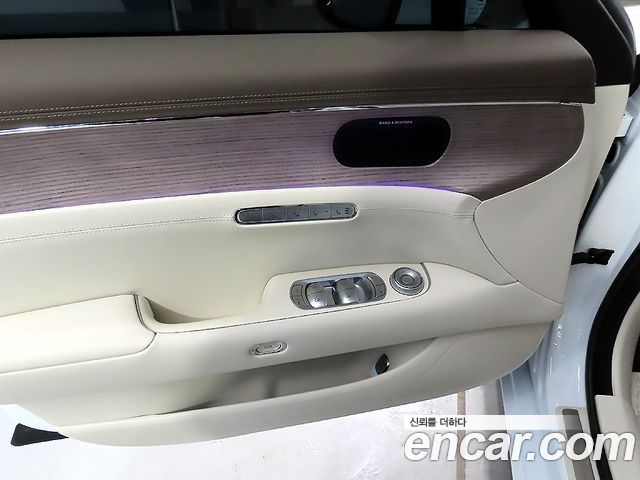 Genesis G90 (RS4) Gasoline 3.5 Turbo AWD 2025 — фото 16