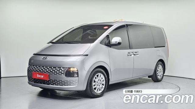 Hyundai Staria Tourer 9-Seater Modern 2023 — фото 1