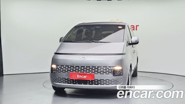 Hyundai Staria Tourer 9-Seater Modern 2023 — фото 3