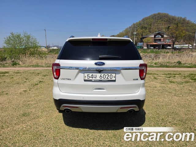 Ford Explorer 2.3 Limited 4WD 5th 2017 — фото 6