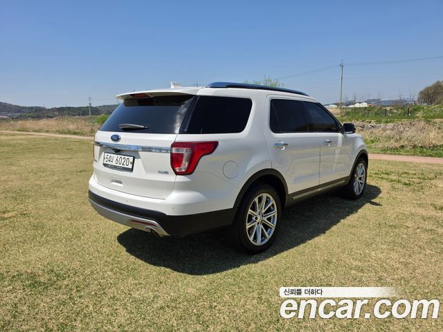 Ford Explorer 2.3 Limited 4WD 5th 2017 — фото 7