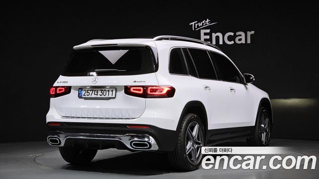 Mercedes-Benz GLB-Class (X247) GLB250 4MATIC 2021 — фото 2