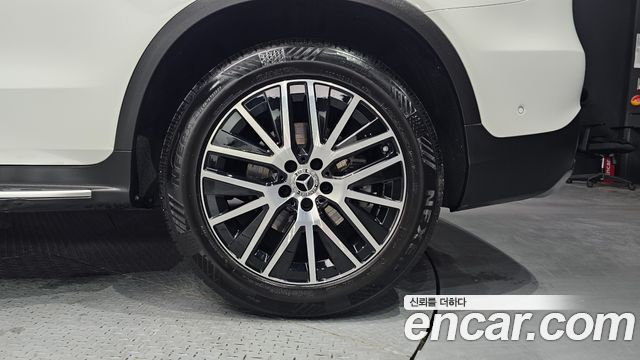 Mercedes-Benz GLC-Class (X253) GLC300 4MATIC 2020 — фото 21