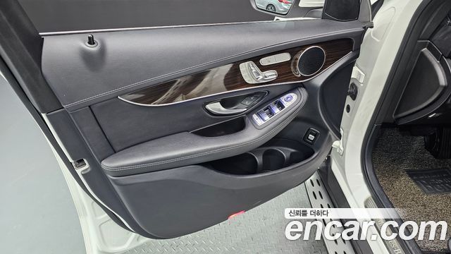 Mercedes-Benz GLC-Class (X253) GLC300 4MATIC 2020 — фото 24