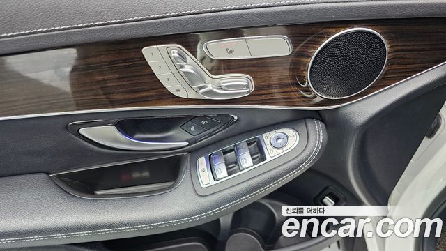 Mercedes-Benz GLC-Class (X253) GLC300 4MATIC 2020 — фото 30
