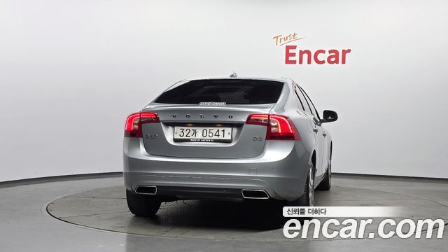 Volvo S60 D3 2nd 2016 — фото 4