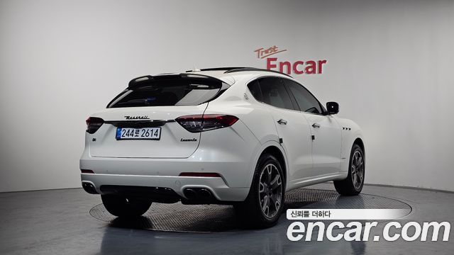 Maserati Levante 3.0 AWD GranSport 2018 — фото 2