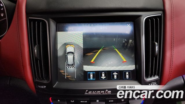 Maserati Levante 3.0 AWD GranSport 2018 — фото 14