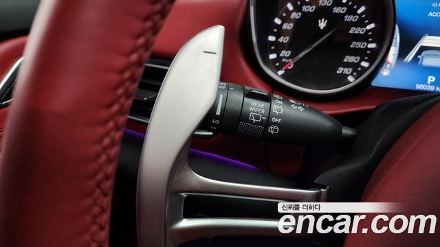 Maserati Levante 3.0 AWD GranSport 2018 — фото 29