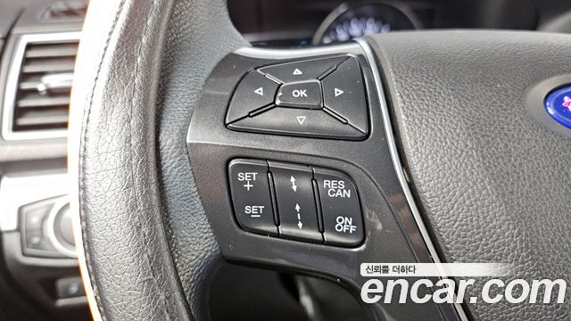 Ford Explorer 2.3 Limited 4WD 5th 2017 — фото 29