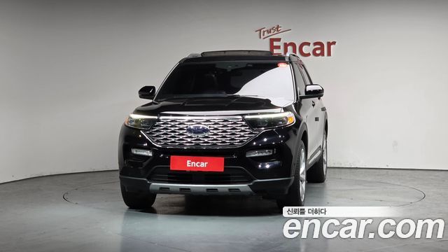 Ford Explorer (VI) 3.0 Platinum 4WD 2022 — фото 3