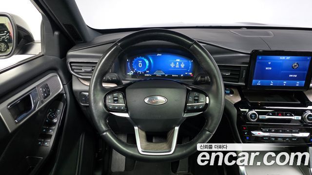 Ford Explorer (VI) 3.0 Platinum 4WD 2022 — фото 13