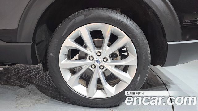 Ford Explorer (VI) 3.0 Platinum 4WD 2022 — фото 21
