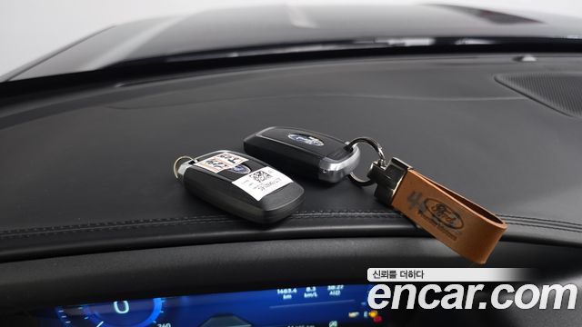 Ford Explorer (VI) 3.0 Platinum 4WD 2022 — фото 27