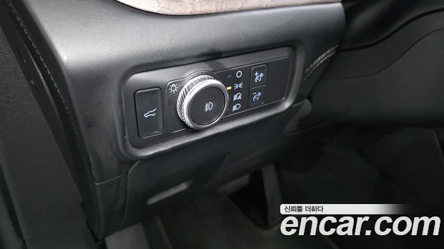 Ford Explorer (VI) 3.0 Platinum 4WD 2022 — фото 30