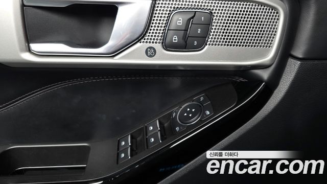 Ford Explorer (VI) 3.0 Platinum 4WD 2022 — фото 34