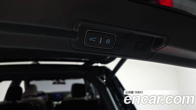 Ford Explorer (VI) 3.0 Platinum 4WD 2022 — фото 35
