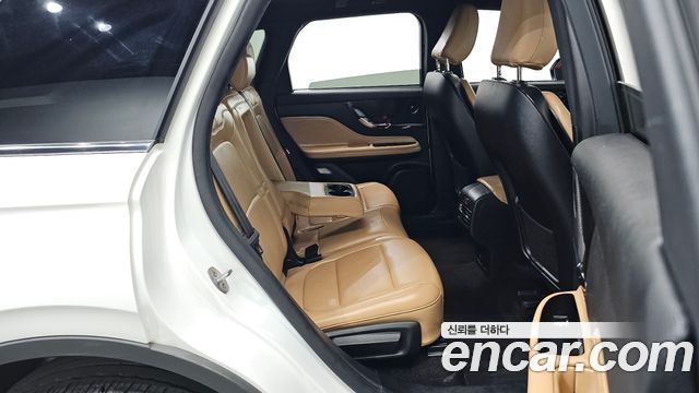 Lincoln Corsair 2.0 Reserve AWD 2022 — фото 12