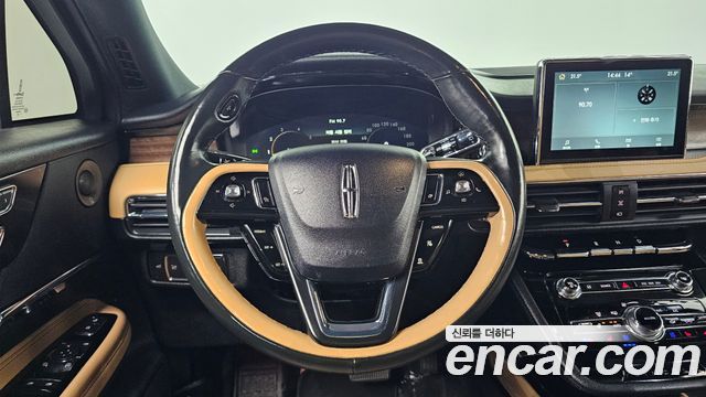 Lincoln Corsair 2.0 Reserve AWD 2022 — фото 14