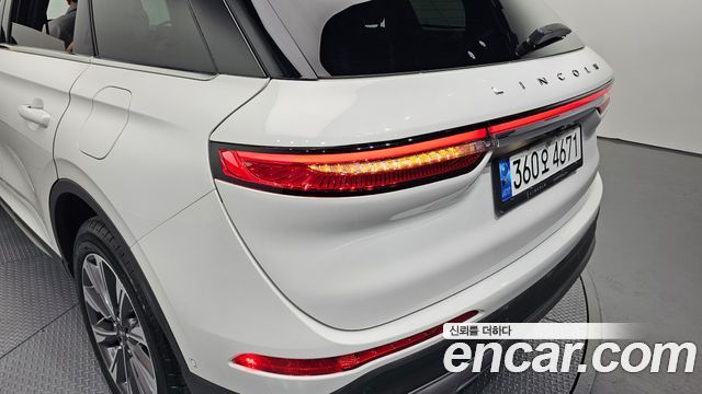 Lincoln Corsair 2.0 Reserve AWD 2022 — фото 23